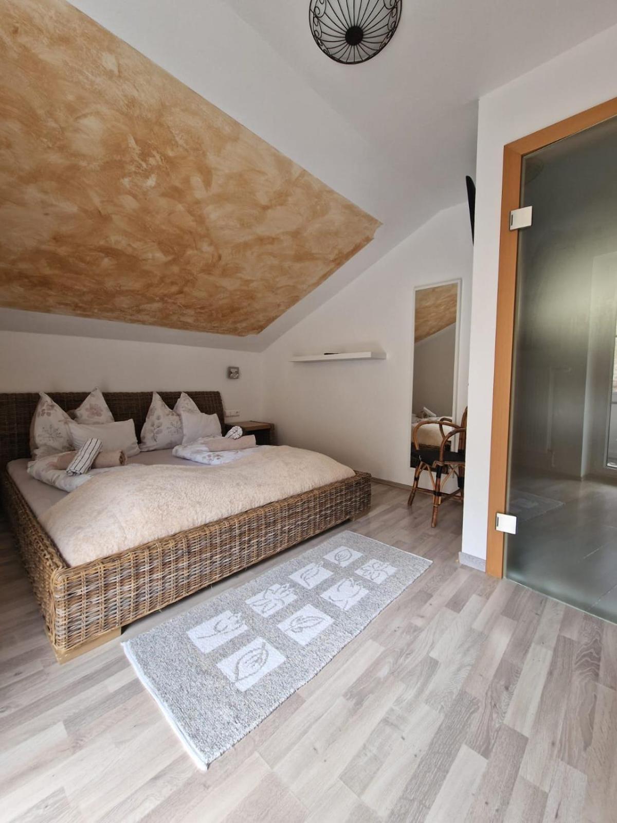 Haus Emily Bed and Breakfast Schladming Eksteriør billede
